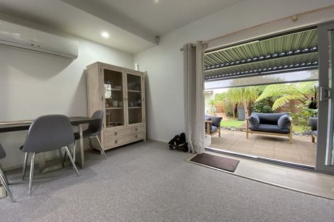 Photo of property in 78 Gunner Drive, Te Atatu Peninsula, Auckland, 0610