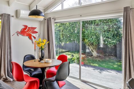 Photo of property in 2/43 Central Avenue, Papatoetoe, Auckland, 2025