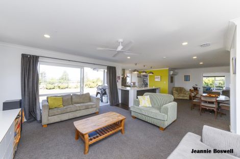 Photo of property in 248f Watershed Road, Bunnythorpe, Palmerston North, 4470