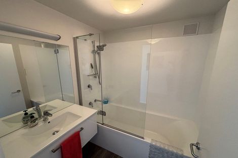 Photo of property in 2/79 Beachville Road, Redcliffs, Christchurch, 8081