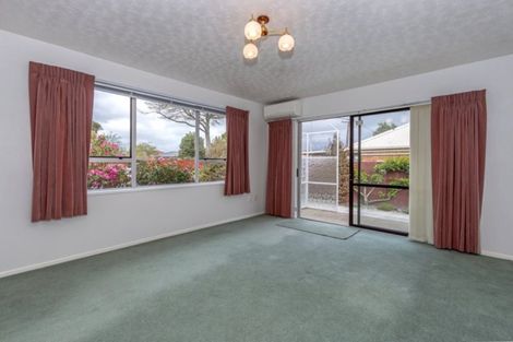 Photo of property in 1/452 Harewood Road, Harewood, Christchurch, 8051