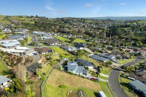 Photo of property in 81 Oteki Park Drive, Welcome Bay, Tauranga, 3112