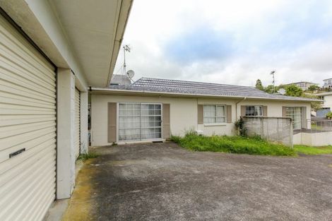 Photo of property in 17 Ambury Place, Merrilands, New Plymouth, 4312