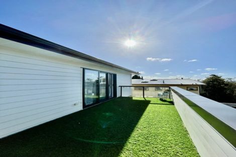 Photo of property in 19 Mason Street, New Lynn, Auckland, 0600