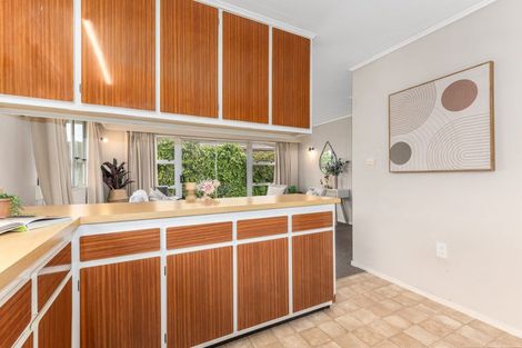 Photo of property in 2/6 Cluny Road, Plimmerton, Porirua, 5026