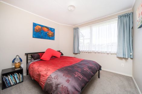 Photo of property in 5 Tingey Place, Awapuni, Palmerston North, 4412