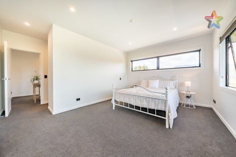 Photo of property in 13 Mount Marua Way, Timberlea, Upper Hutt, 5018