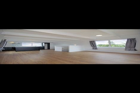 Photo of property in 1/18 Edgerton Road, Te Atatu Peninsula, Auckland, 0610