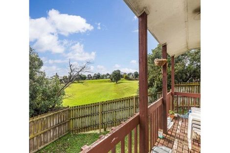 Photo of property in 2/6 Bundena Place, Clendon Park, Auckland, 2103