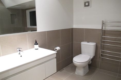 Photo of property in 1/15 Wilding Avenue, Northcote Point, Auckland, 0627