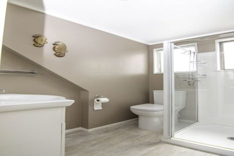 Photo of property in 68 Pencarrow Street, Highbury, Palmerston North, 4412