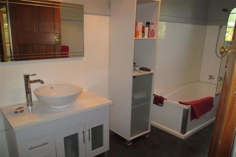 Photo of property in 38 Martin Avenue, Beckenham, Christchurch, 8023