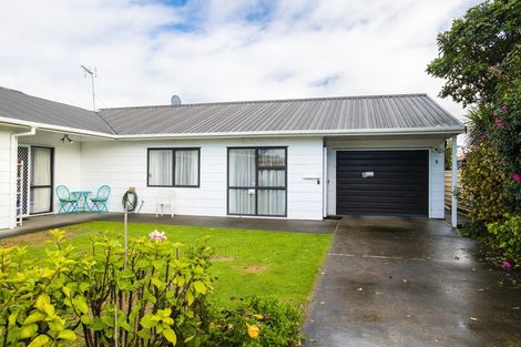 Photo of property in 3/41 Carnarvon Street, Gisborne, 4010