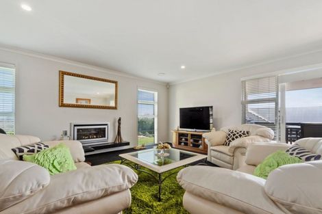 Photo of property in 5 Bernora Crescent, Bombay, 2675