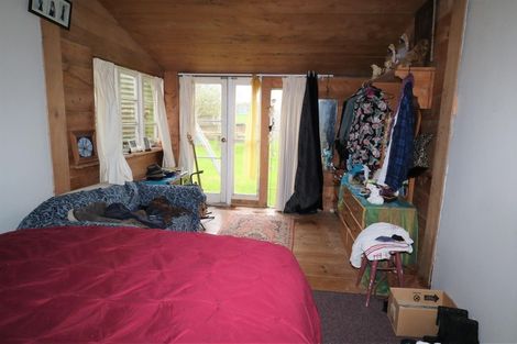 Photo of property in 295 Matakohe West Road, Matakohe, 0594