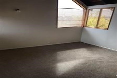 Photo of property in 9 Marina View Drive, West Harbour, Auckland, 0618