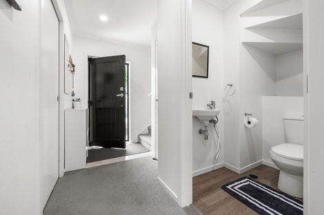 Photo of property in 4/56 Storey Avenue, Forest Lake, Hamilton, 3200