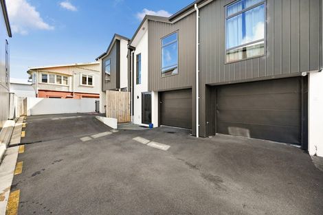 Photo of property in 2/25 Thackeray Street, Hamilton Lake, Hamilton, 3204