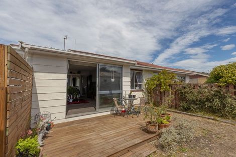 Photo of property in 2/32 Mountbatten Street, New Brighton, Christchurch, 8061