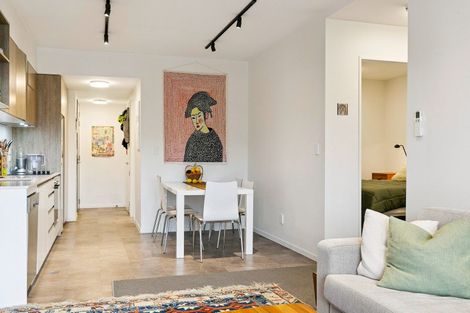 Photo of property in 4/65 Tiketike Way, Brooklyn, Wellington, 6021