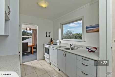 Photo of property in 23 Ellice Road, Totara Vale, Auckland, 0629