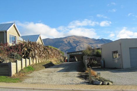 Photo of property in 102 Kings Drive, Wanaka, 9305