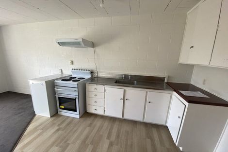 Photo of property in 40 West Coast Road, Glen Eden, Auckland, 0602