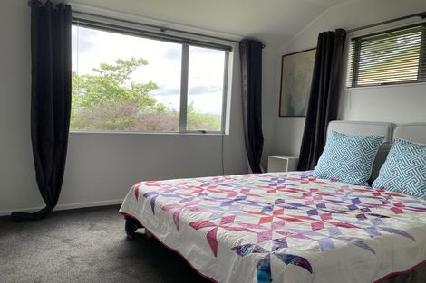 Photo of property in 8 Phillip Avenue, Glen Eden, Auckland, 0602