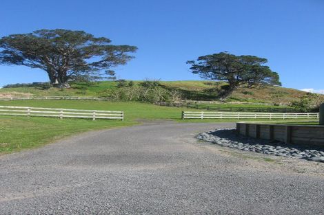 Photo of property in 30 Kawhero Drive, Kuaotunu, Whitianga, 3592