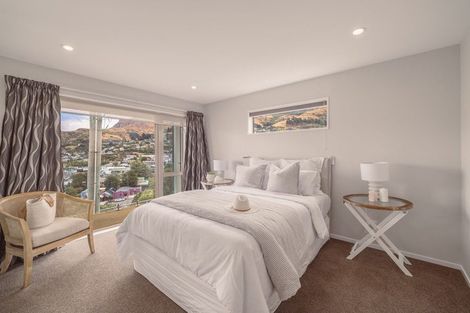 Photo of property in 10 Saint Davids Street, Lyttelton, 8082