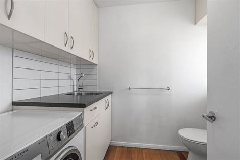 Photo of property in 28 Moore Street, Rolleston, 7614