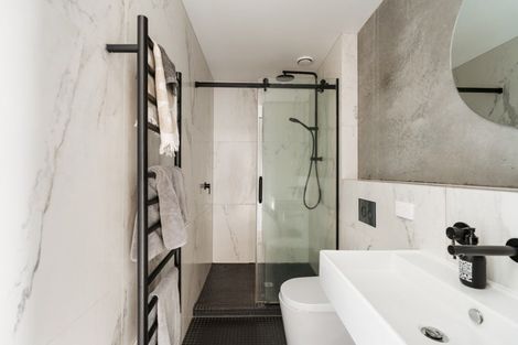 Photo of property in 212 Marine Parade, Mount Maunganui, 3116