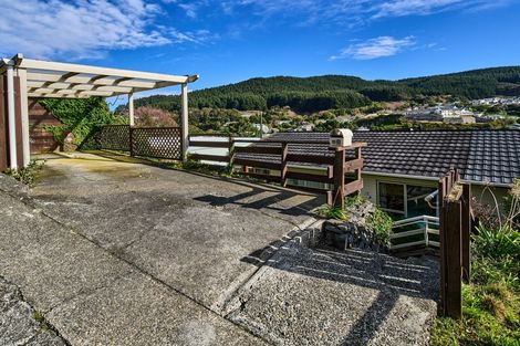 Photo of property in 15b Florio Terrace, Tawa, Wellington, 5028