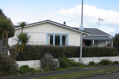 Photo of property in 3 Kapiti Terrace, Castlecliff, Whanganui, 4501