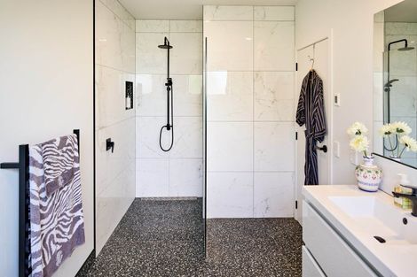 Photo of property in 41 Hudson Place, Paraparaumu, 5032