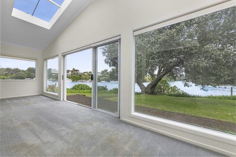 Photo of property in 1 Pakuranga Road, Pakuranga, Auckland, 2010