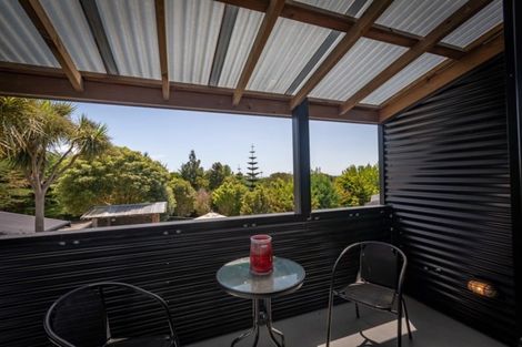 Photo of property in 72 Aston Road, Waikanae, 5391