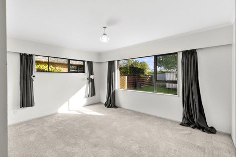 Photo of property in 31 Akaroa Avenue, Awapuni, Palmerston North, 4412