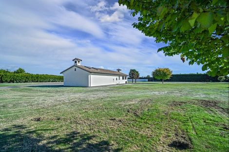 Photo of property in 165 School Road, Clive, 4102