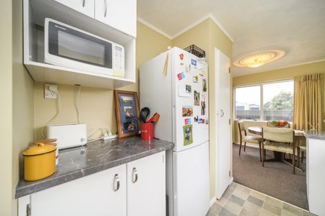 Photo of property in 17 Cargill Grove, Kelvin Grove, Palmerston North, 4414