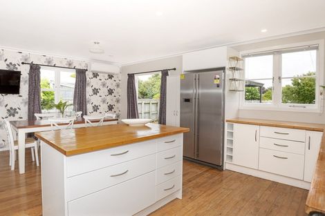 Photo of property in 13 Cochrane Street, Elgin, Gisborne, 4010