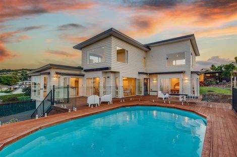 Photo of property in 40 Belleview Terrace, Mount Pleasant, Christchurch, 8081