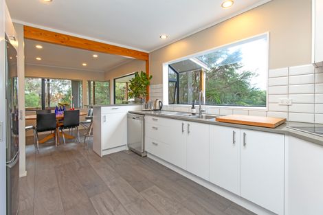 Photo of property in 60 Scott Road, Stanmore Bay, Whangaparaoa, 0932