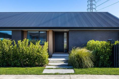 Photo of property in 29 Honeyfield Drive, Whalers Gate, New Plymouth, 4310