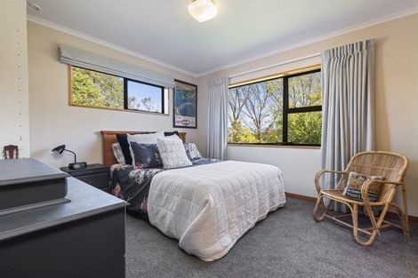 Photo of property in 61 Turitea Road, Fitzherbert, Palmerston North, 4472