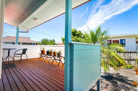 Photo of property in 1/208 Royal Road, Massey, Auckland, 0614
