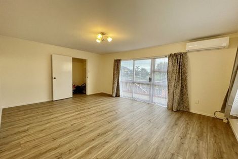 Photo of property in 36 Goodwood Drive, Goodwood Heights, Auckland, 2105