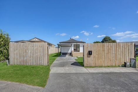 Photo of property in 3/10 Ebenezer Way, Clendon Park, Auckland, 2103
