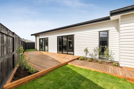 Photo of property in 105 Freedom Drive, Kelvin Grove, Palmerston North, 4470