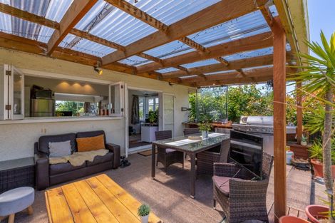 Photo of property in 62 Napier Road, Havelock North, 4130